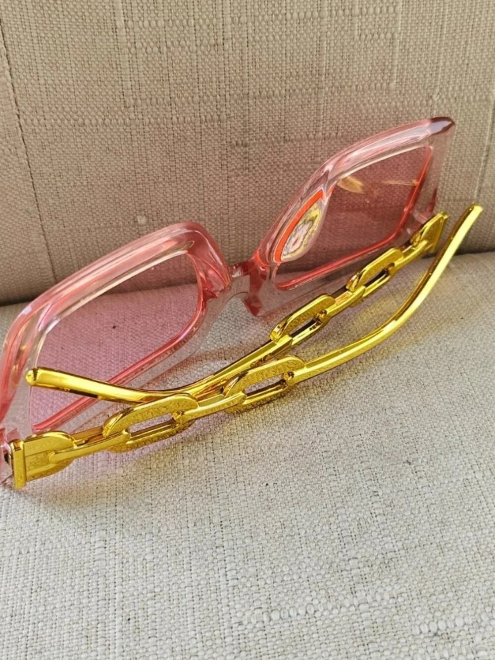 Fashion Women Sunglasses Gold Tone Arms Pink Frame Eyewear Fashion Shades